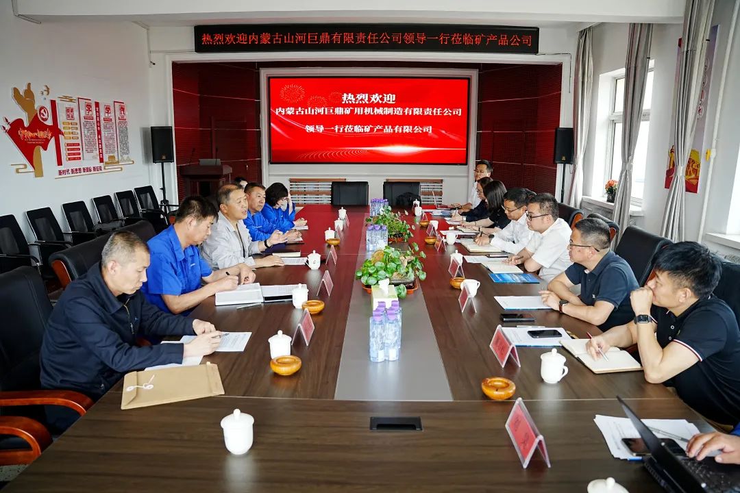 持续助力“双碳”目标,米兰在线登录-米兰(中国)
巨鼎LNG矿卡在辽宁批量应用