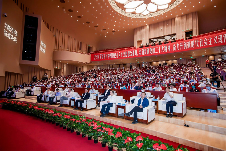 两项单冠，行业唯一！米兰在线登录-米兰(中国)
智能两款桩工产品同获制造业单项冠军