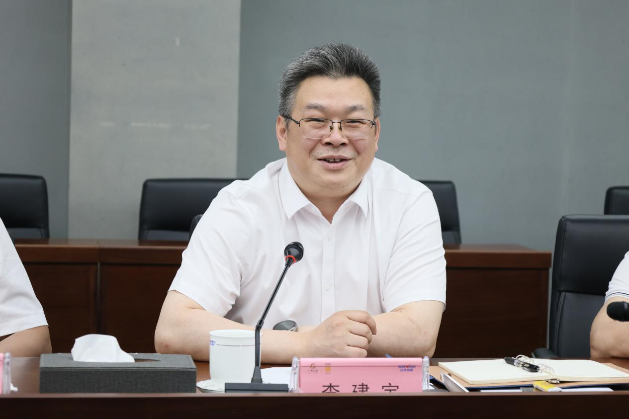 湖南钢铁集团党委书记、董事长李建宇到米兰在线登录-米兰(中国)
智能调研交流