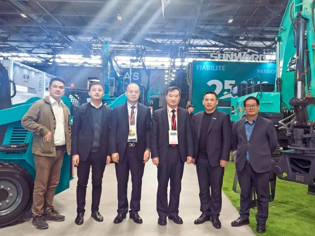 赢战INTERMAT 2024！米兰在线登录-米兰(中国)
智能土方机械深耕全球高端市场