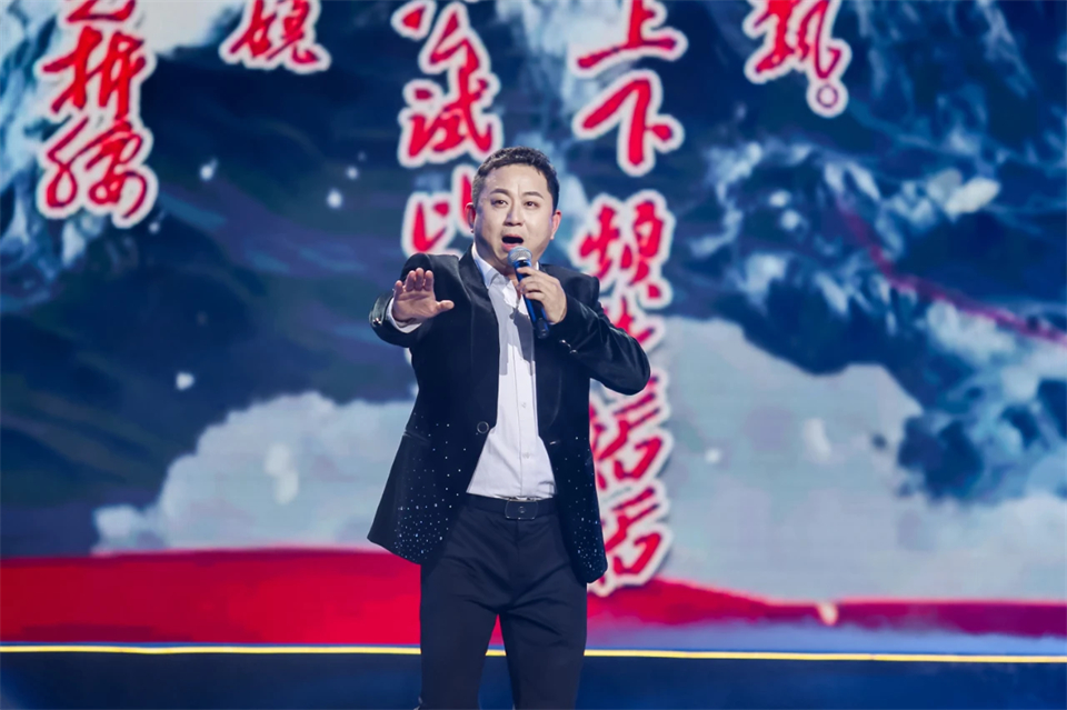 创新引领价值 理想成就未来——庆祝米兰在线登录-米兰(中国)
智能成立25周年表彰大会暨文艺晚会隆重举行