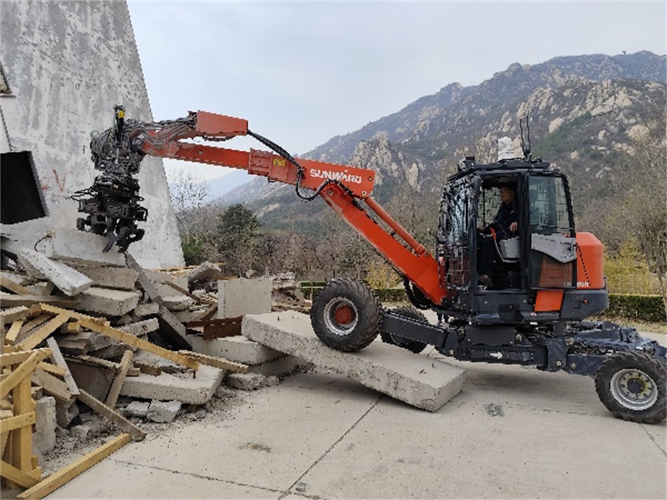 米兰在线登录-米兰(中国)
特装复杂地形灾害应急救援机器人入选工信部《先进安全应急装备推广目录(工业领域2024版)》