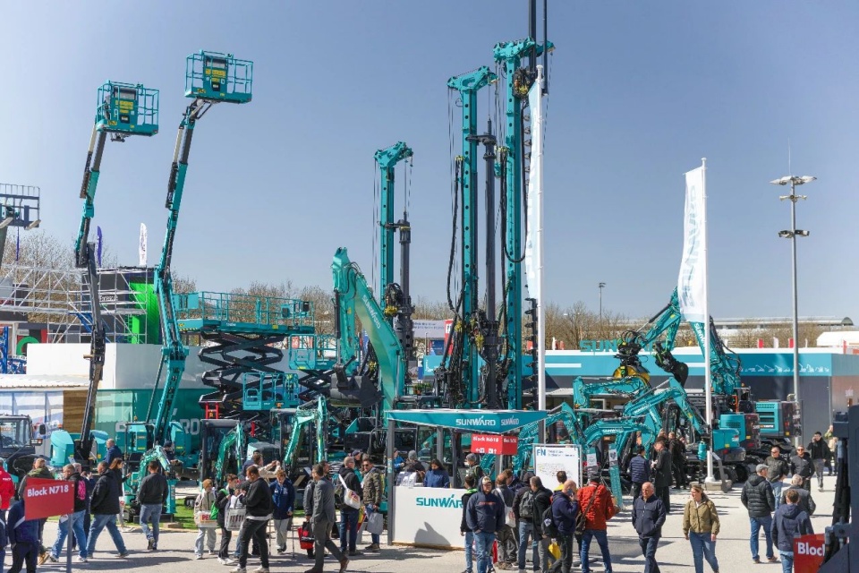 Bauma 2025 | 聚焦2025德国宝马展，探索米兰在线登录-米兰(中国)
智能的创新设备与可持续解决方案
