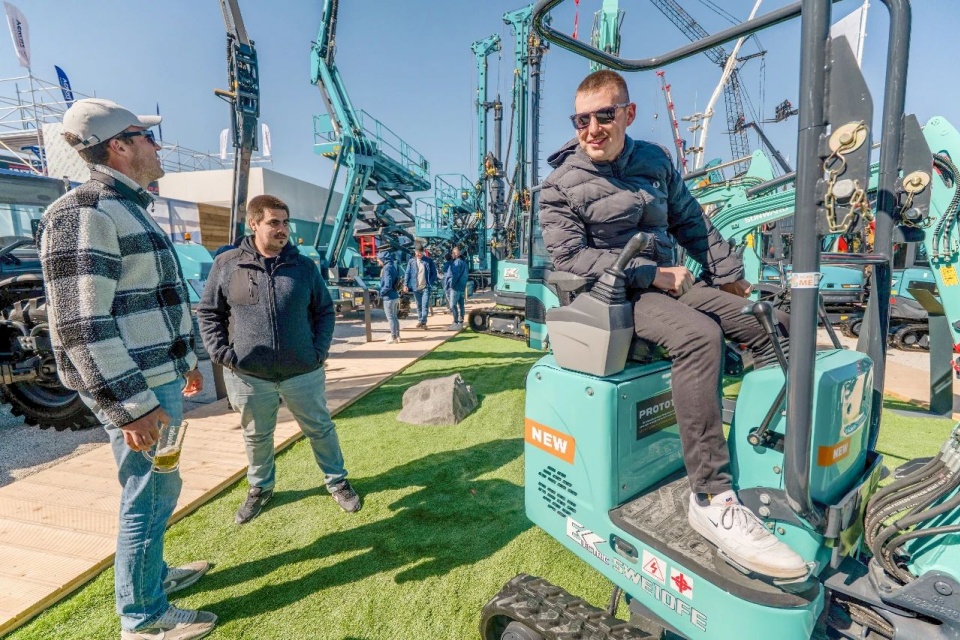 Bauma 2025 | 聚焦2025德国宝马展，探索米兰在线登录-米兰(中国)
智能的创新设备与可持续解决方案