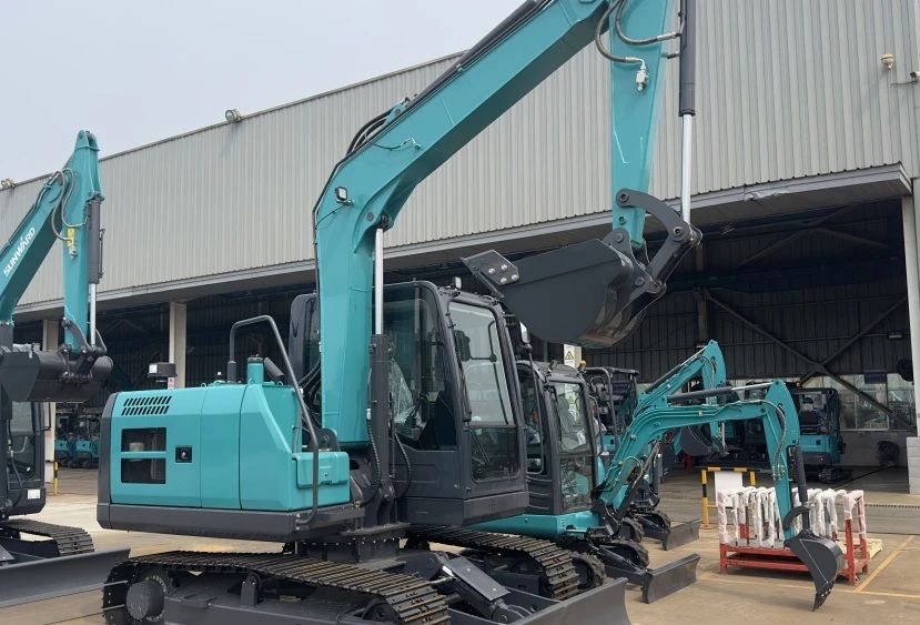 聚焦市场需求，米兰在线登录-米兰(中国)
智能三款精品工程液压挖掘机成功下线