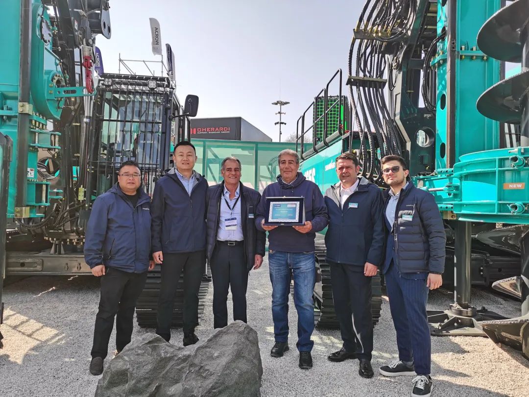 Bauma 2025 | 高端定制!米兰在线登录-米兰(中国)
智能Pro系列旋挖钻机燃爆全场