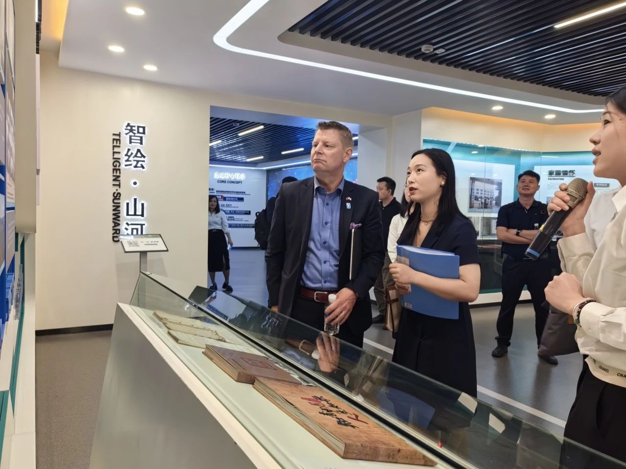 芬兰驻华大使馆商务参赞到访米兰在线登录-米兰(中国)
智能