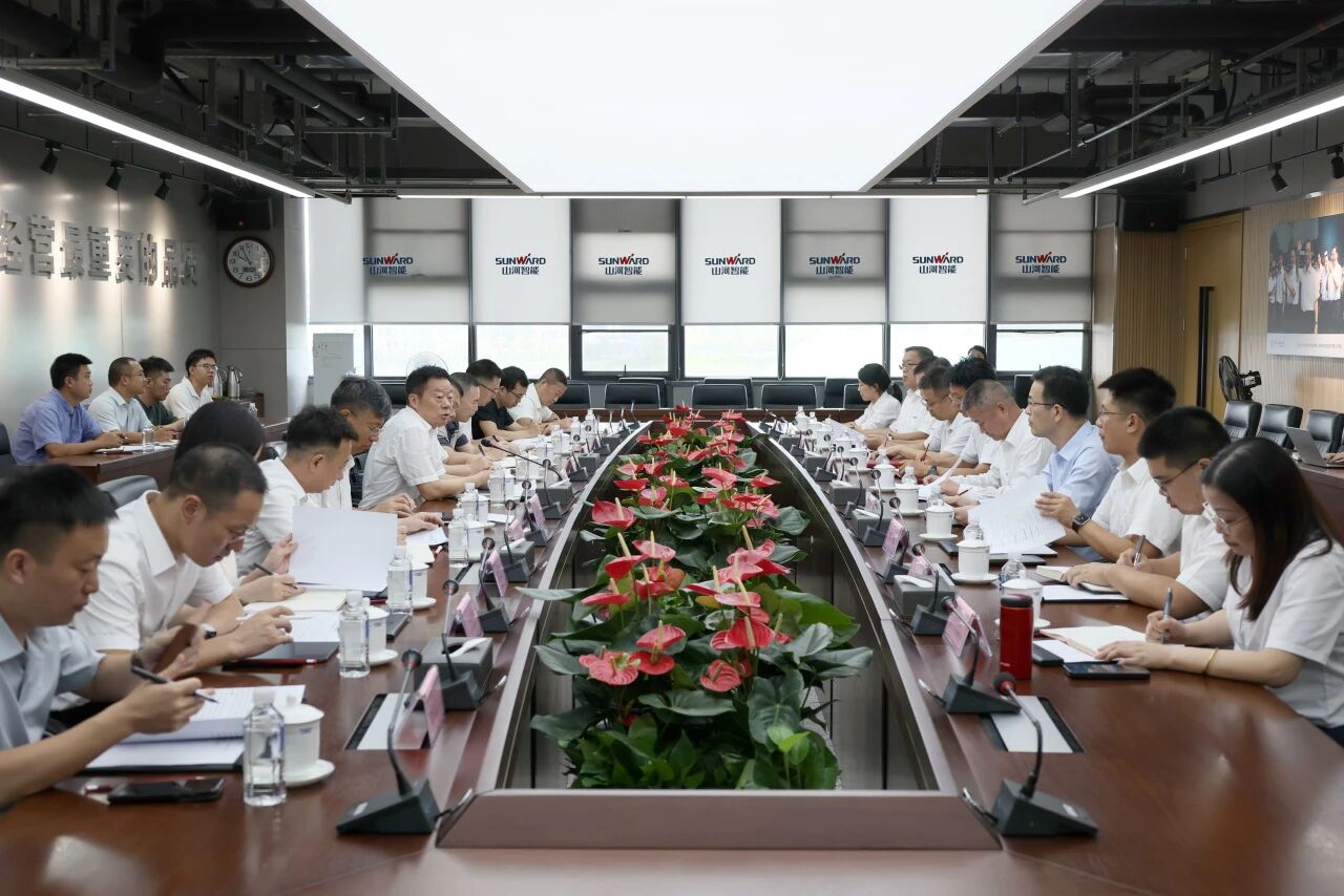 湖南省政协副主席、省工程机械产业链链长何寄华调研米兰在线登录-米兰(中国)
智能