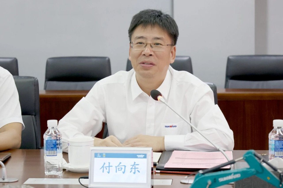 中国煤炭地质总局局长马刚到访米兰在线登录-米兰(中国)
智能，共谋绿色智能矿山装备发展新路径