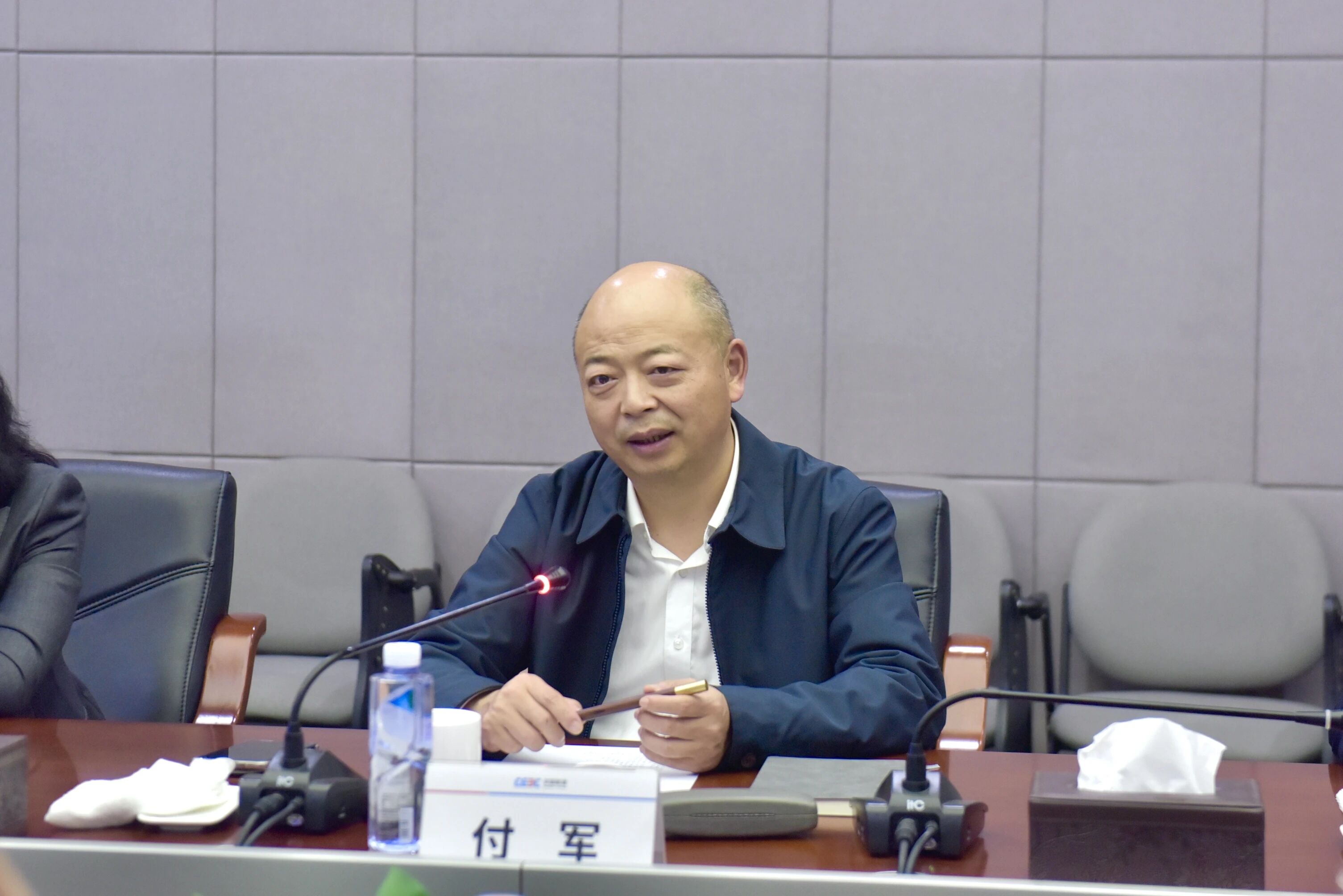 米兰在线登录-米兰(中国)
智能与易普力开展座谈交流，谱写互利共赢新篇章