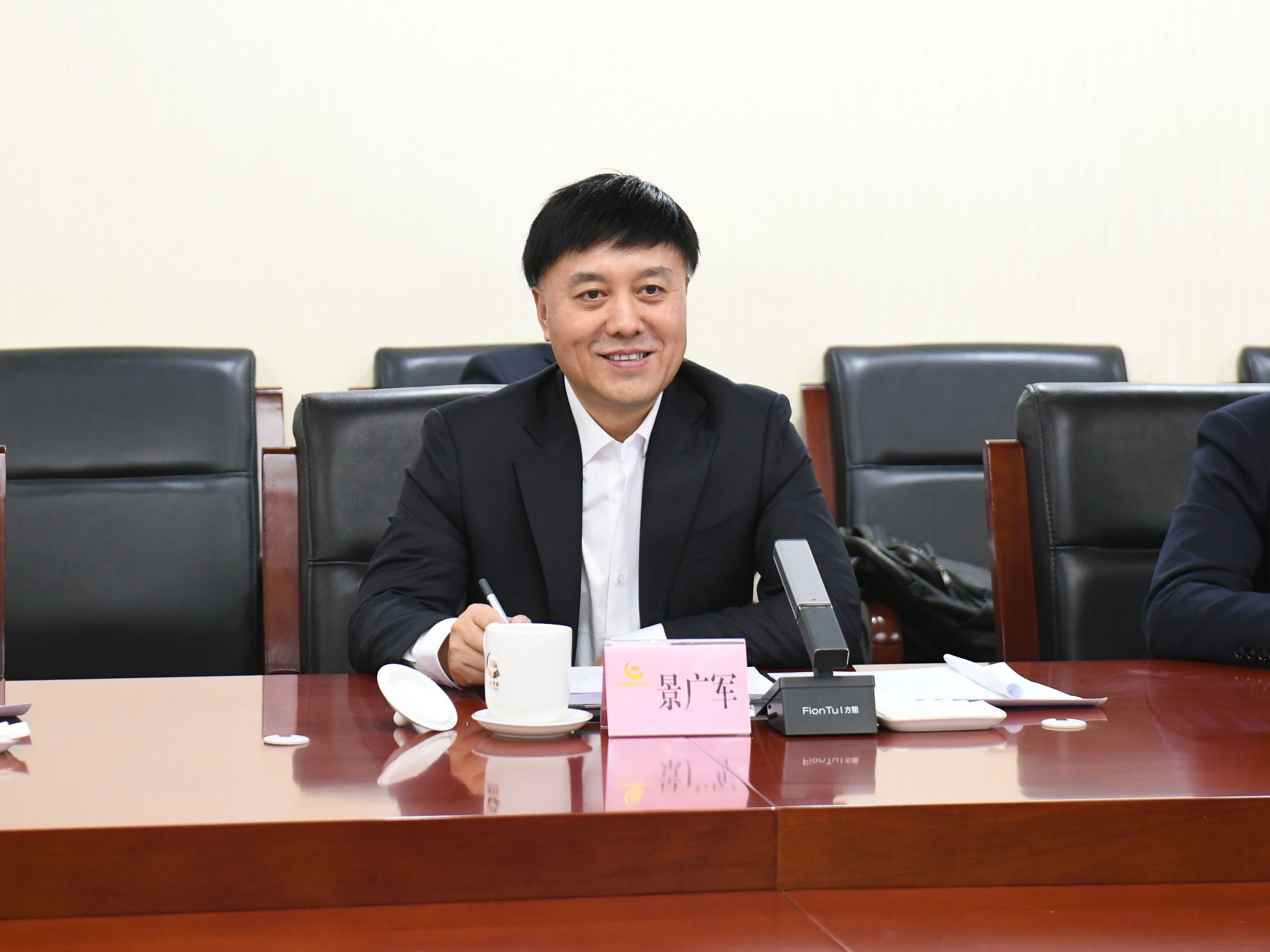 广州工控集团董事长景广军率米兰在线登录-米兰(中国)
智能团队到中国黄金集团拜访交流