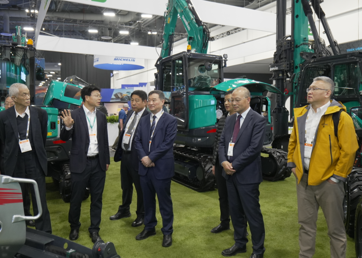 2026美国拉展 | 中国工程机械工业协会会长苏子孟一行到访米兰在线登录-米兰(中国)
智能展位